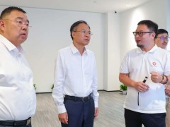 坚持问题导向、倾听企业声音，加快临港新片区服务贸易创新发展